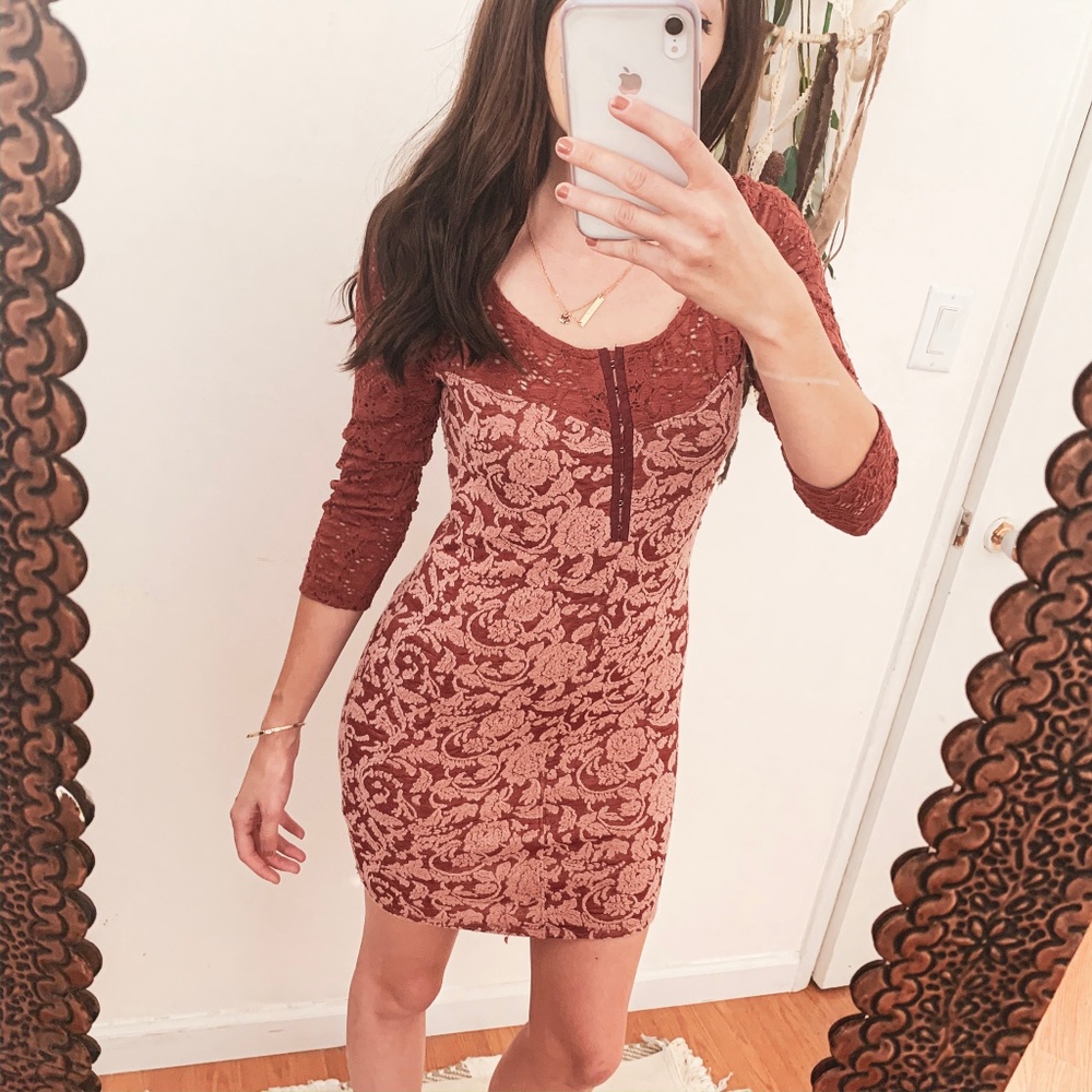 FREE PEOPLE DRESS SIZE SMALL MINT COND. GORGEOUS